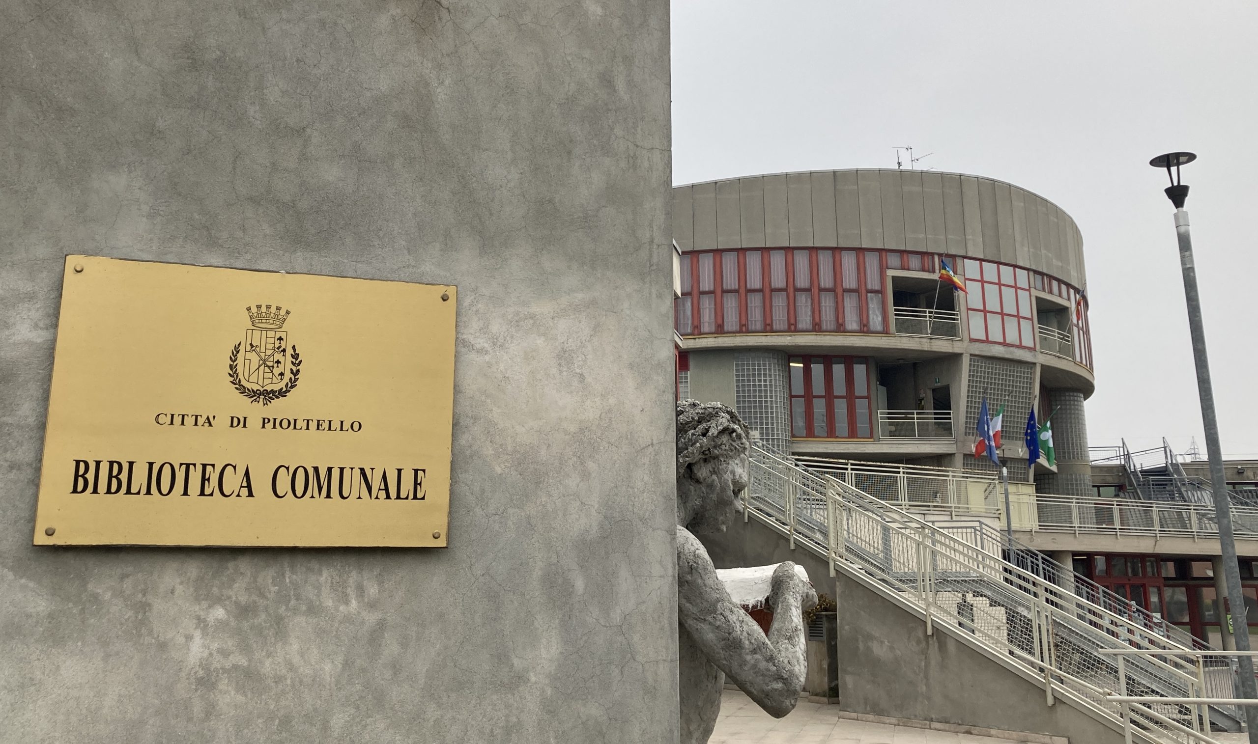 biblioteca comunale Pioltello