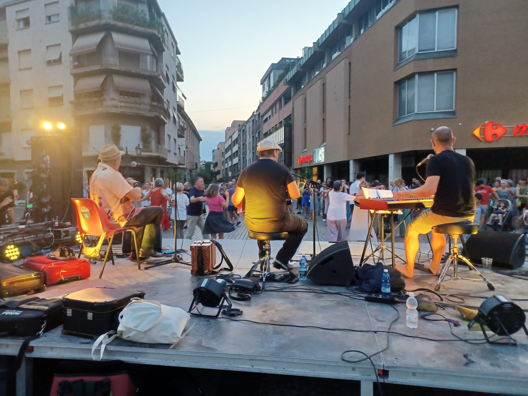 FOTO CAPEZZUOLI CONCERTO 16 LUGLIO