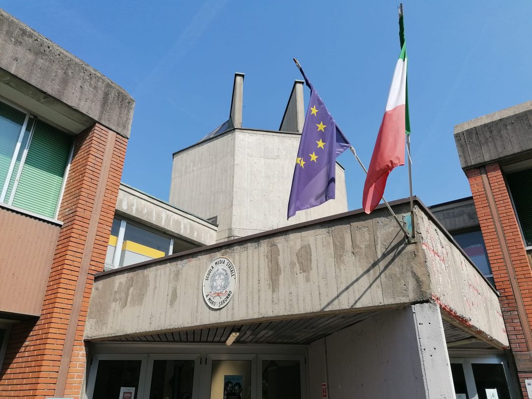 scuola saronno