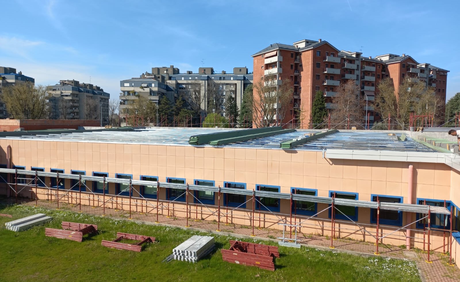 scuola via Deledda copertura rho