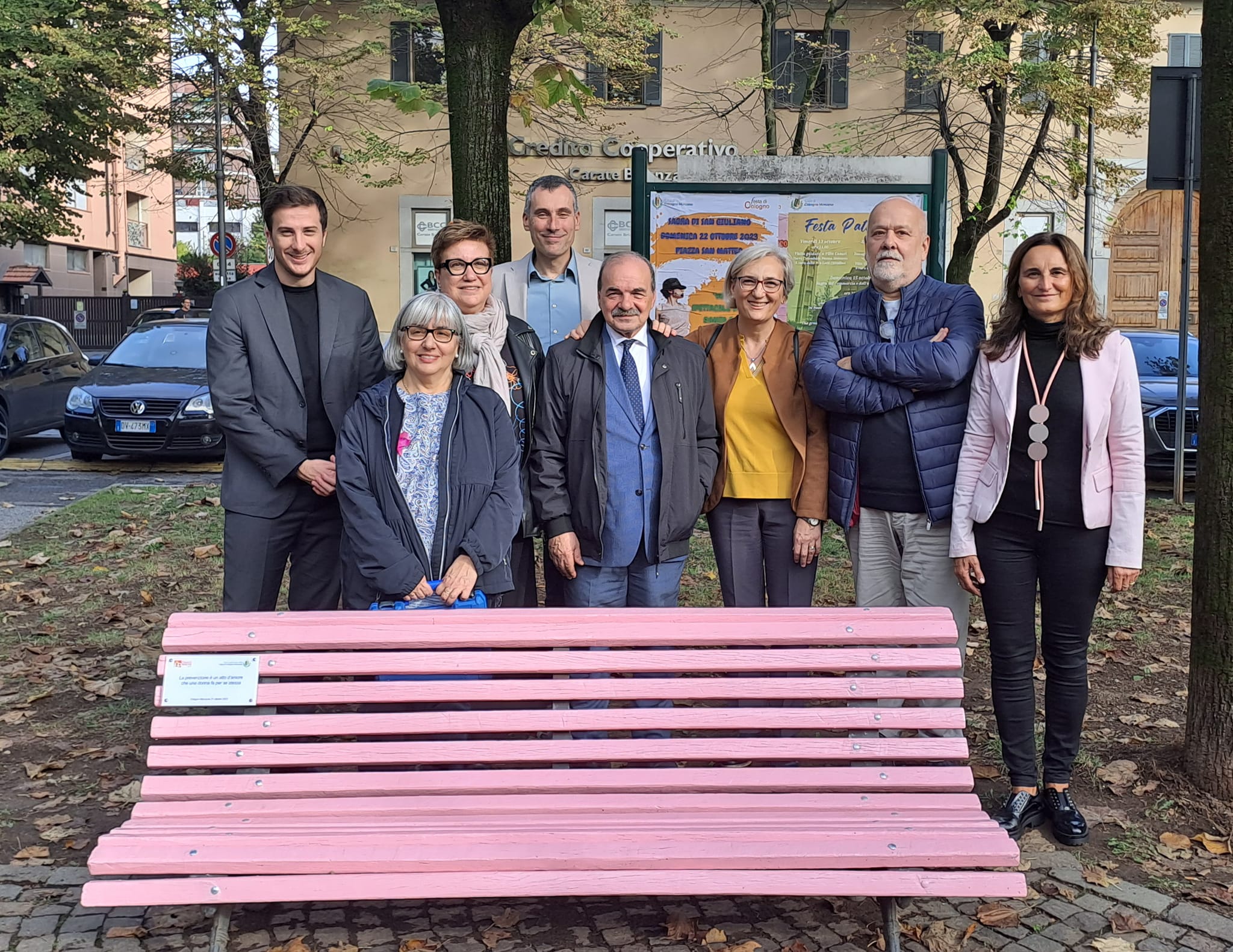 panchina rosa cologno