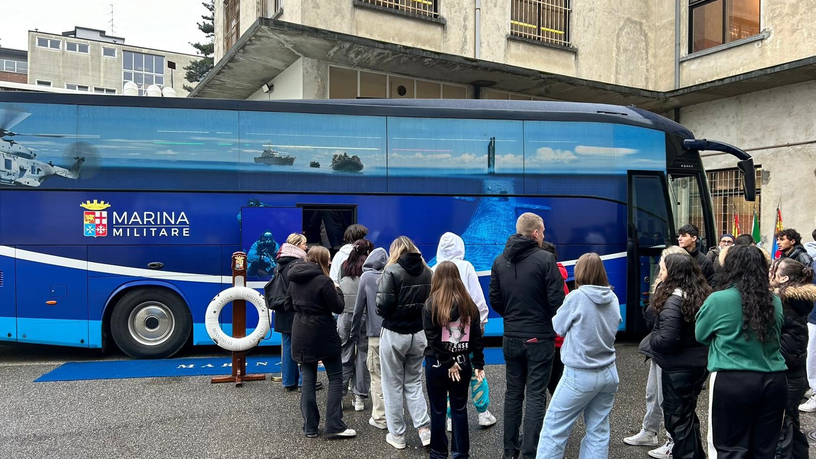 centro mobile informativo della Marina Militare