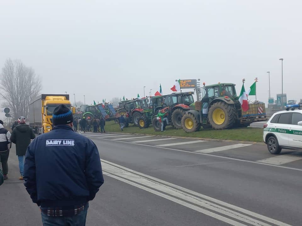 melegnano protesta-min