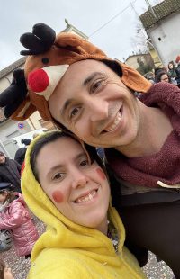 Con te, ogni giorno è una festa senza fine, un’avventura di risate e dolci complicità.