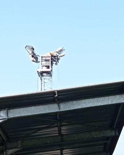 torri faro illuminazione centro sportivo