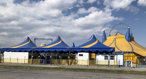 Piccolo-Circo-dei-Sogni-Chapiteau-3-500x271-1-min