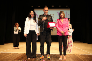 Alvin premiato Senza veli sulla lingua