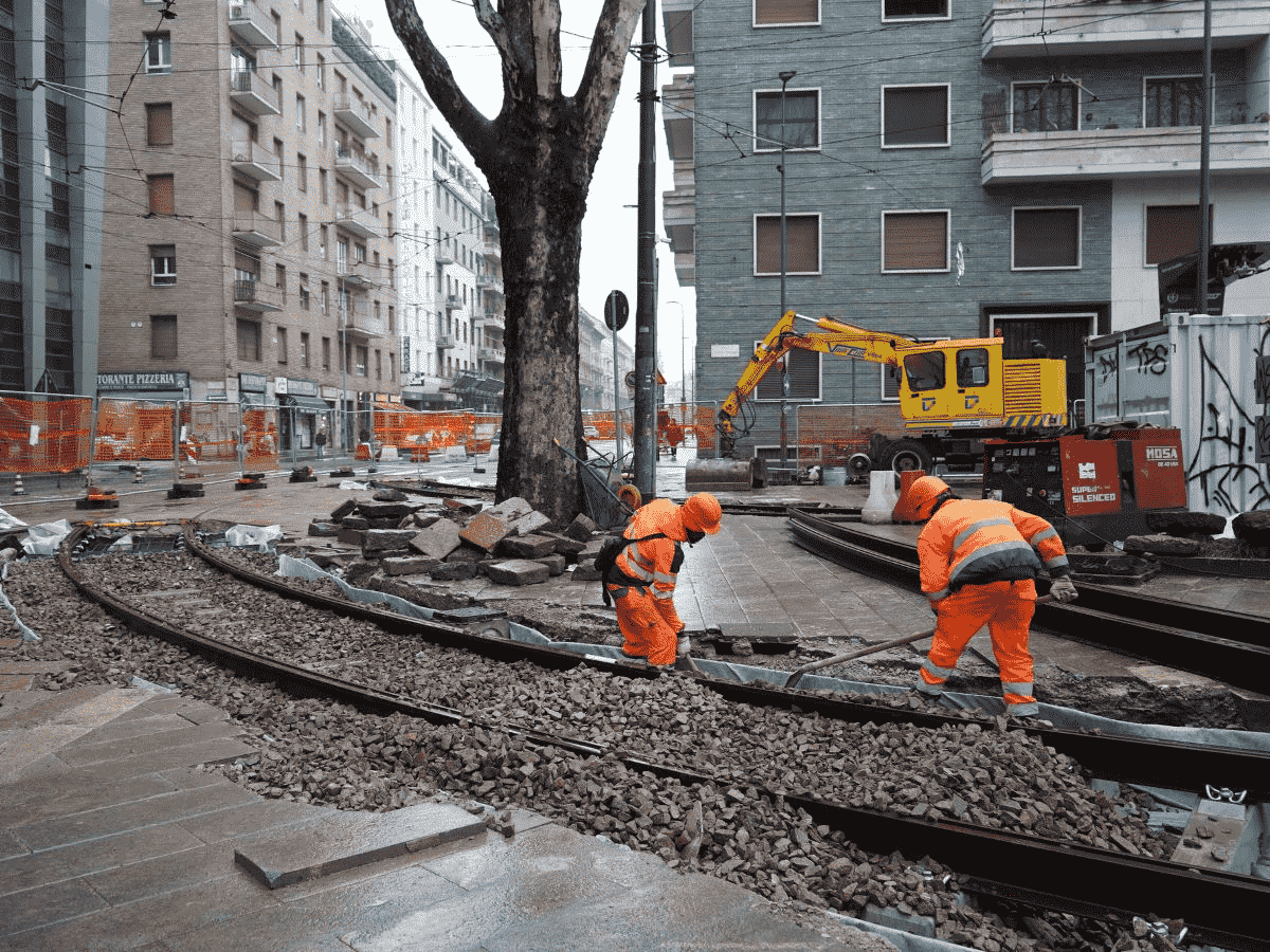 lavori milano tram-min