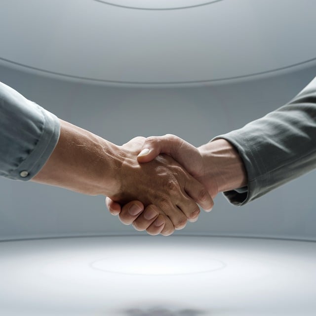 stretta di mano patto di collaborazione