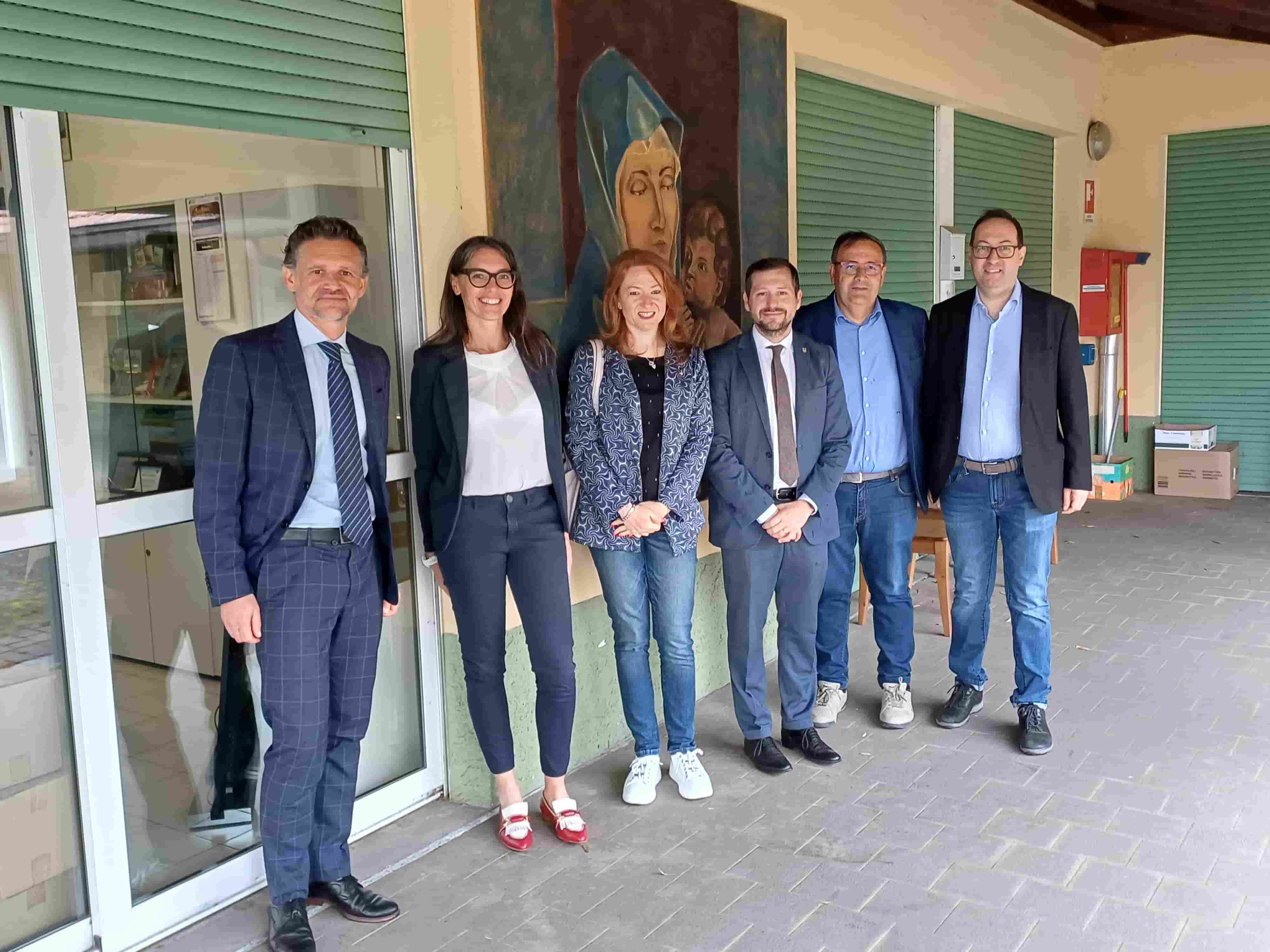 Visita al centro Il Melograno Commissione Sociale 31.5.2024-min