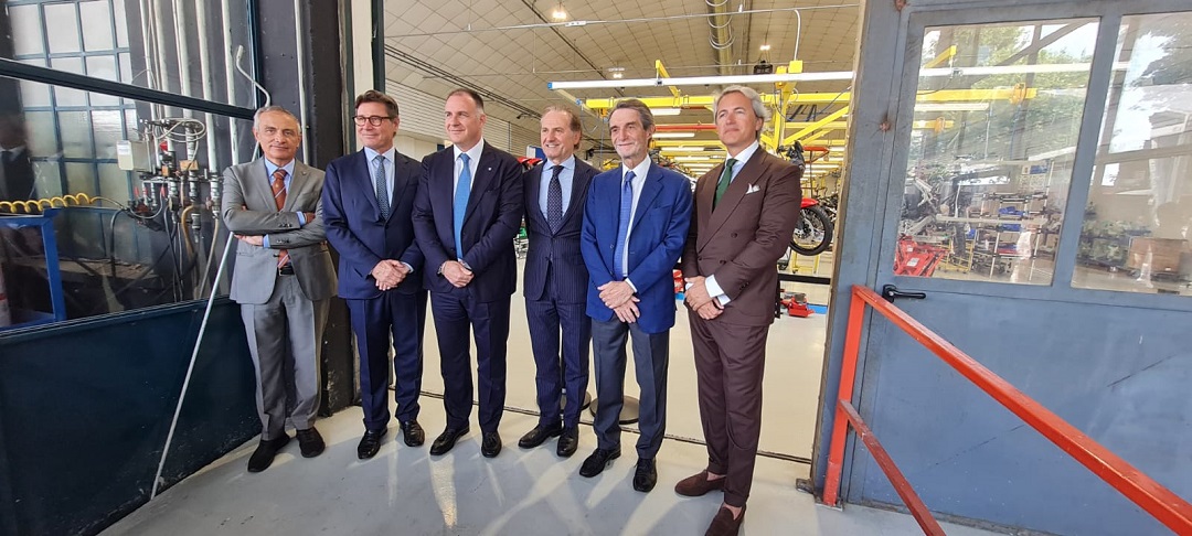 fontana-assemblea-Confindustria-Varese-foto-di-gruppo-4