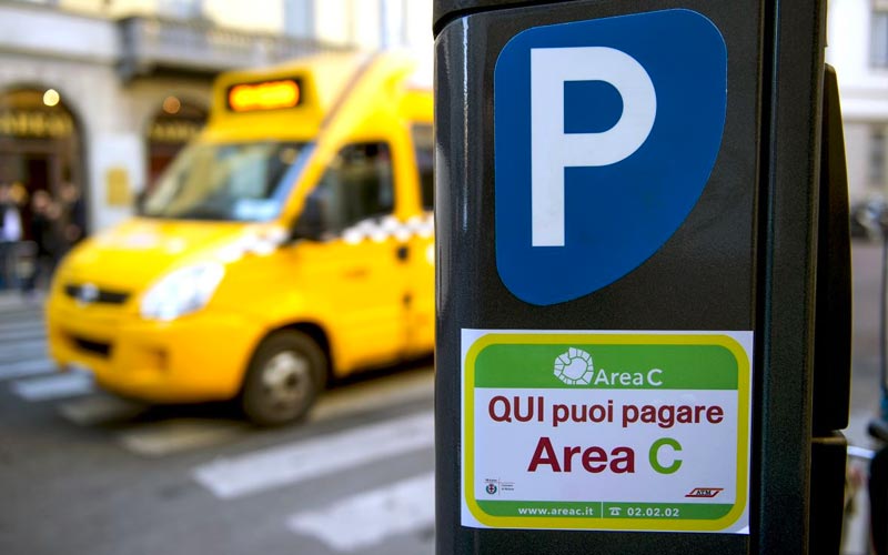 mobilità area c parcheggi