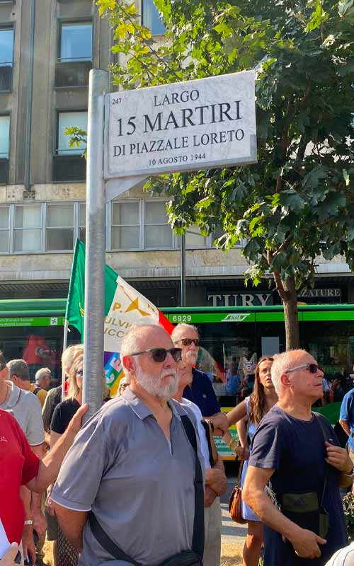 piazzale loreto Pieve Emanuele 04