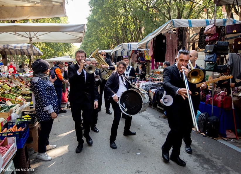 Musica nei mercati rionali