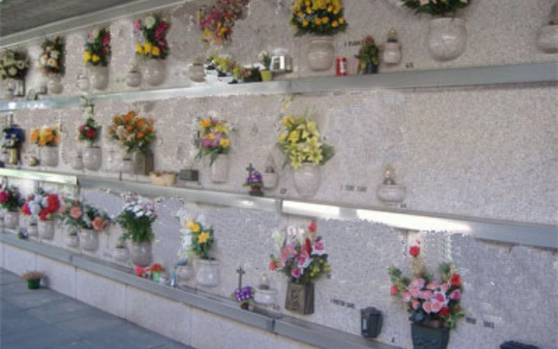 cimitero loculi