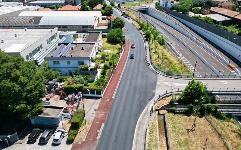 Asfaltatura via Martiri di Cefalonia Segrate 02