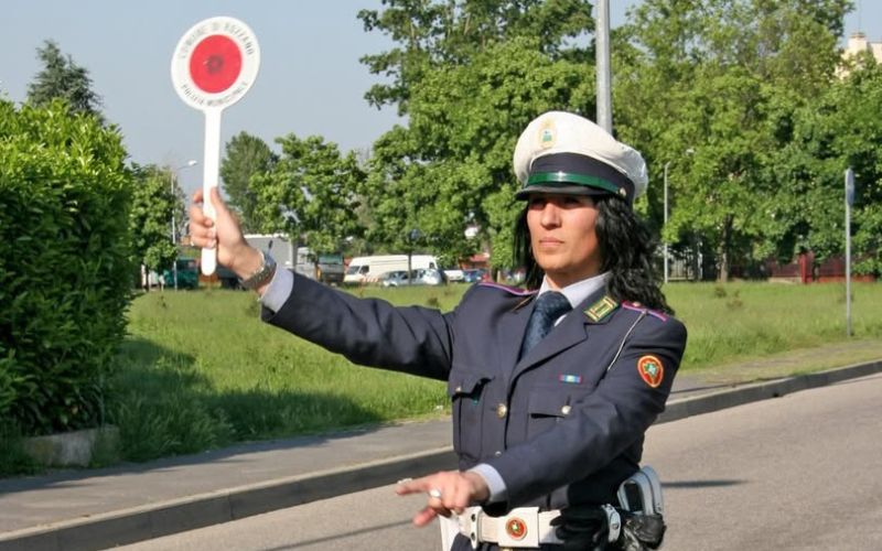 polizia locale alt