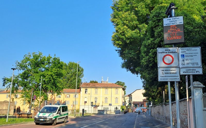 ztl monza via colombo