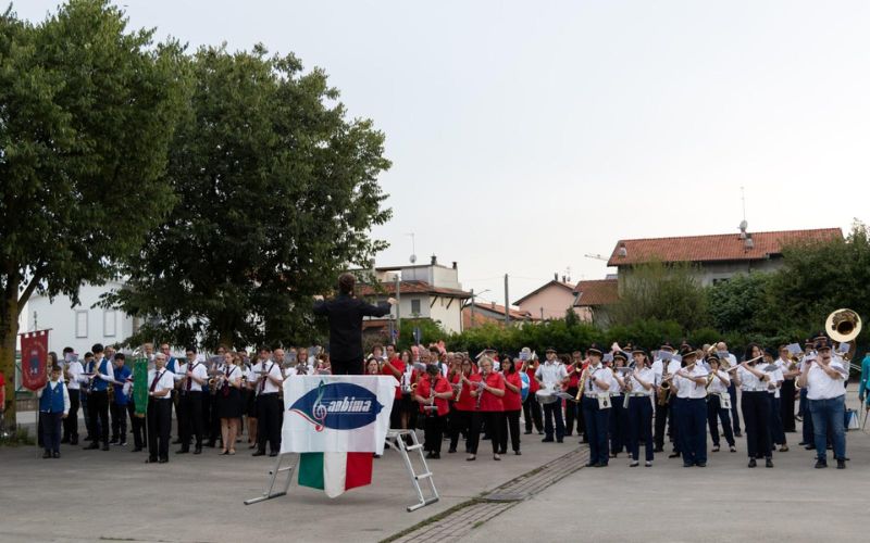 gerenzano 50 anni marjorettes(27)