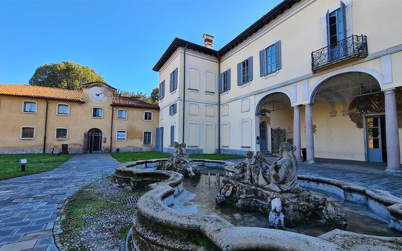 rho villa burba biblioteca