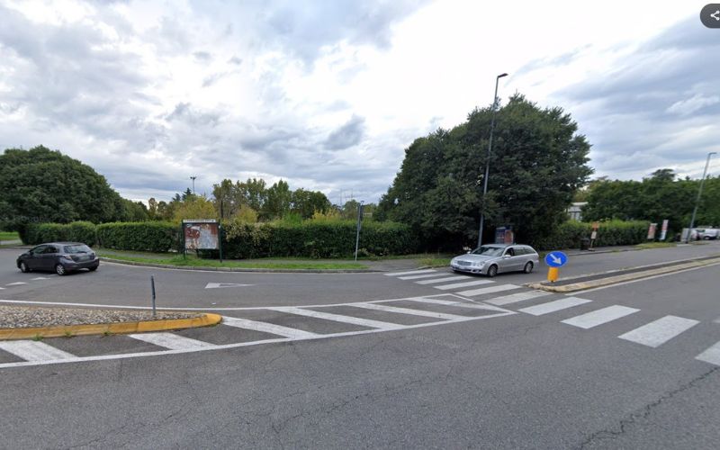 cinisello siepe via gozzano