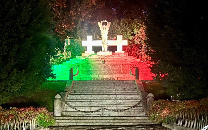 meda monumento cerimonia tricolore