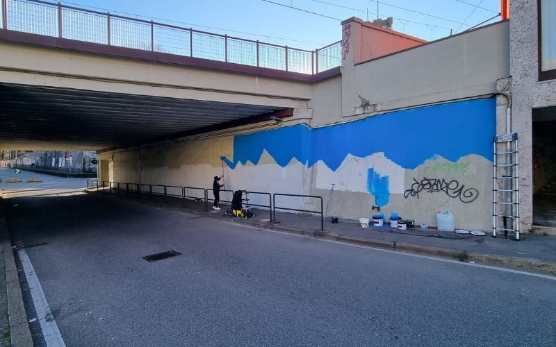 murales sesto fiamma olimpica